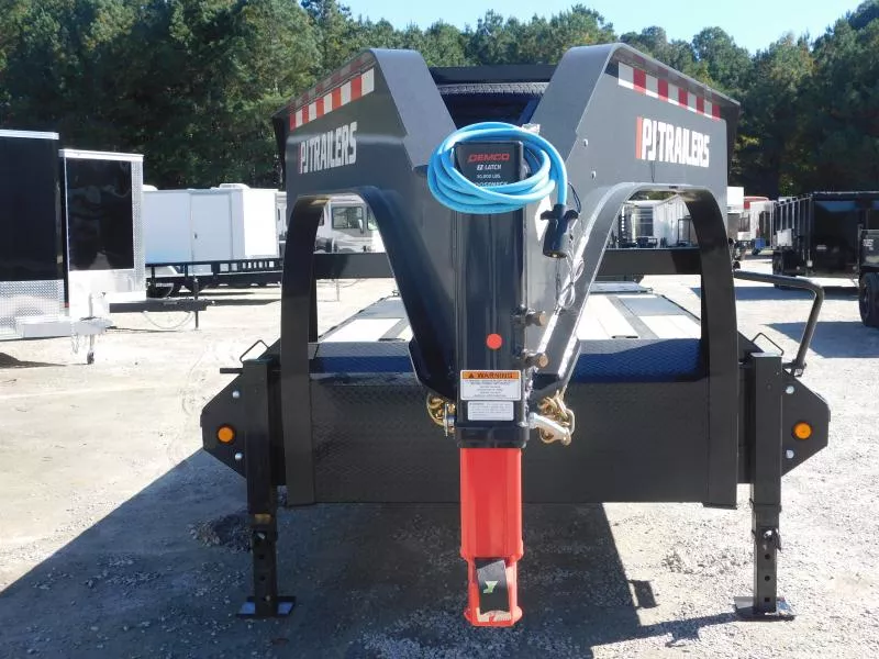 2026 PJ Trailers Quest 25+5 Gooseneck Deckover  with 7k Axles Equipment Trailer