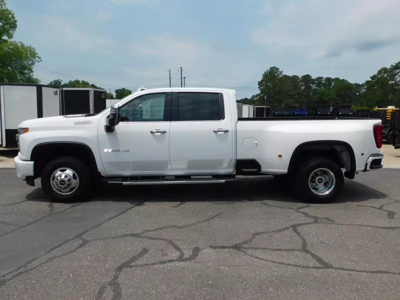 2021 Chevrolet Chevrolet Silverado 3500 HD High Country Crew Cab 4WD Loaded Diesel Truck 15k Miles  Trailer