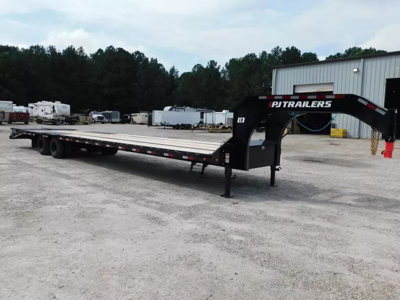 2026 PJ Trailers  LD 35+5 Dual Tandem Gooseneck  with 10k Axles and Monster Ramps  Utility Trailer