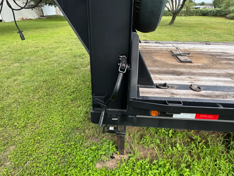used Equipment / Flatbed Trailers Delco Trailers  for sale, in La Vernia, TX Thumbnail 7
