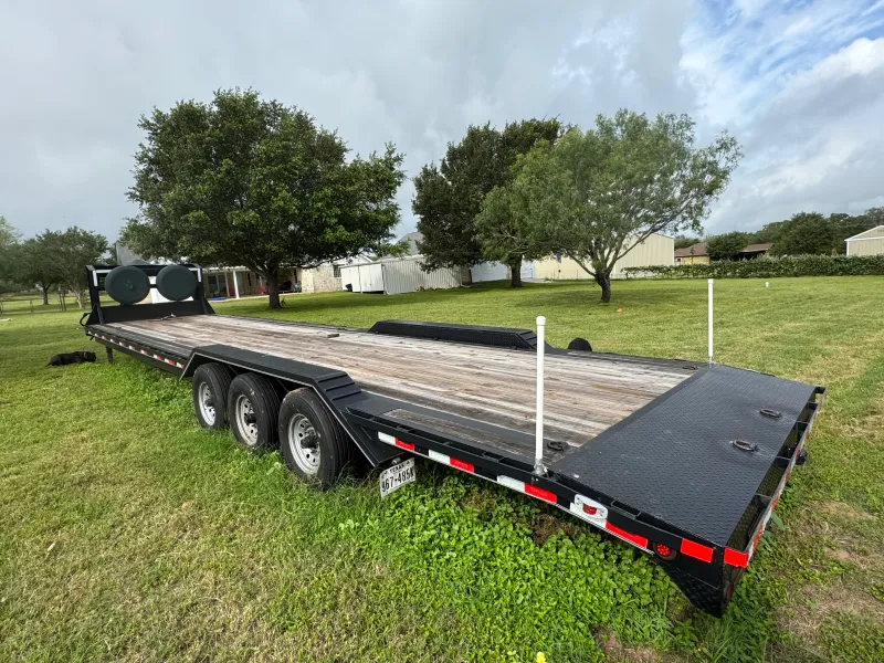 used Equipment / Flatbed Trailers Delco Trailers  for sale, in La Vernia, TX Thumbnail 8