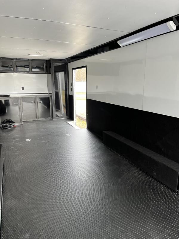 2023 28' United Super Hauler Elliott's Custom Trailers and Carts in