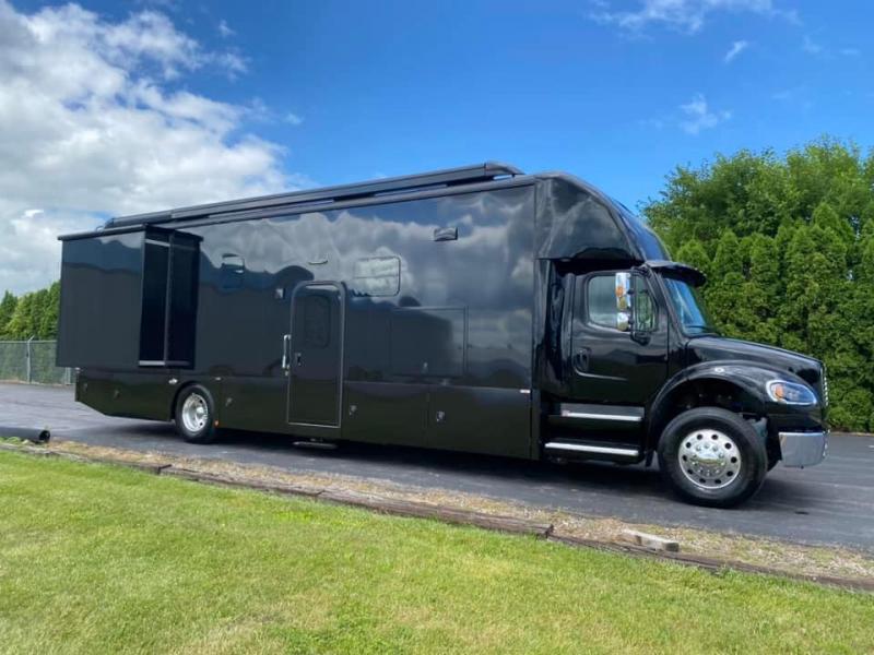 2023 Elliott's Custom Motorcoach by Bolt 2023 Elliott's Custom Motorcoach by Bolt