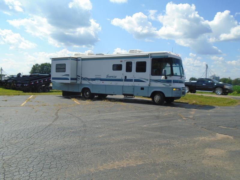 2002 Winnebago Itasca Sunrise MPV IFF34D WORKHORSE Class A RV 2002 Winnebago Itasca Sunrise MPV IFF34D WORKHORSE Class A RV