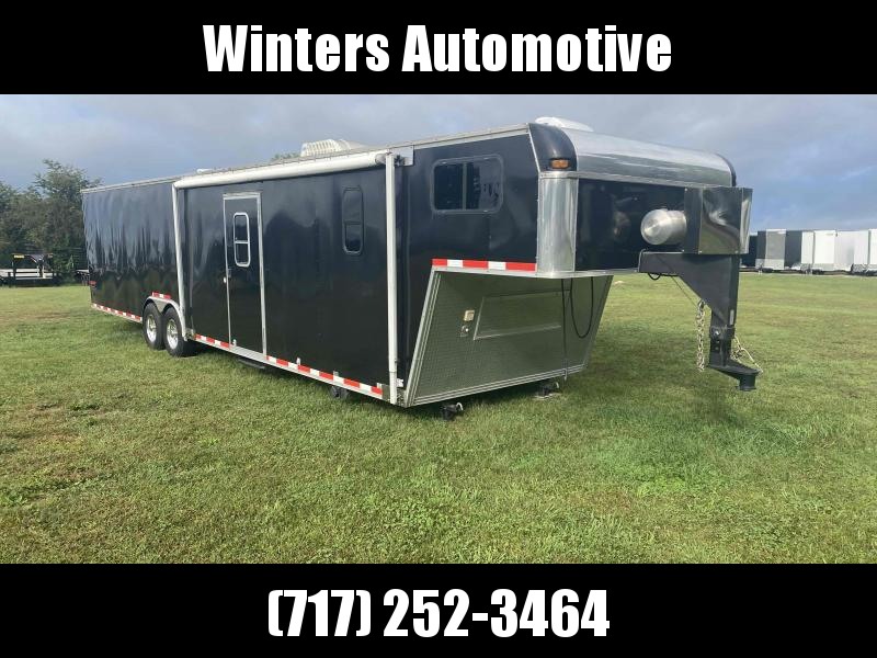 2008 40' United UXT GN Race Trailer w/ Living Quarters 2008 40' United UXT GN Race Trailer w/ Living Quarters