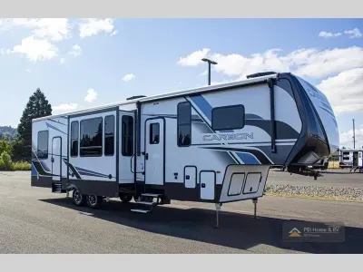 2022 Keystone Carbon 358