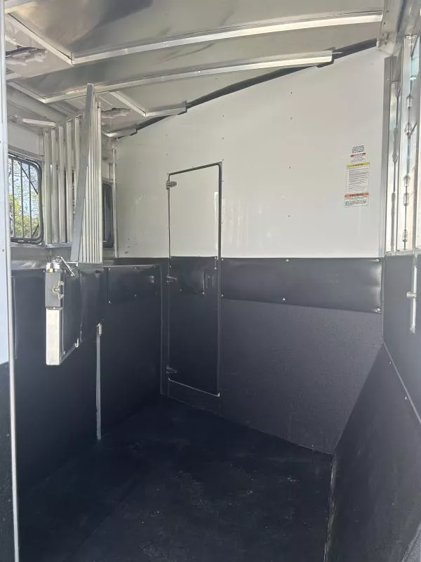 used Horse Trailers Sundowner Trailers  for sale, in Auburn, CA Thumbnail 19