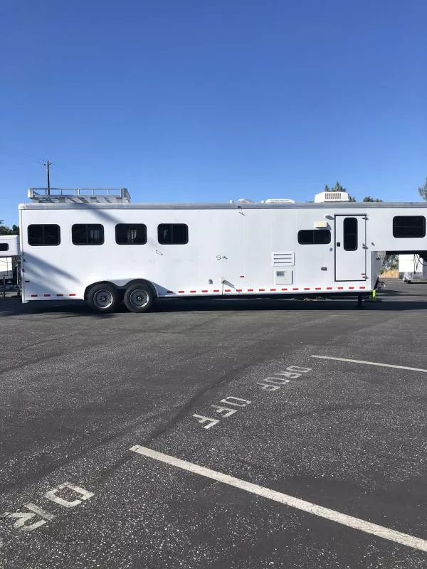 used Horse Trailers Sundowner Trailers  for sale, in Auburn, CA Thumbnail 26