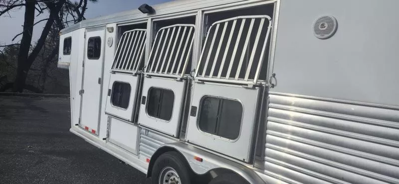 used Horse Trailers Cimarron Trailers  for sale, in Auburn, CA Thumbnail 5