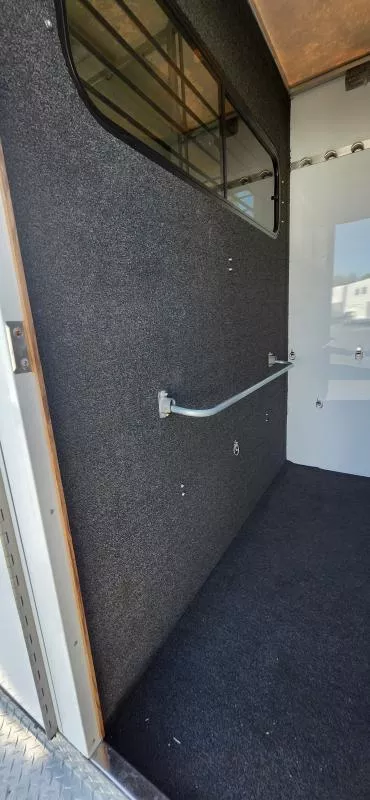 used Horse Trailers Turnbow Trailers  for sale, in Auburn, CA Thumbnail 13