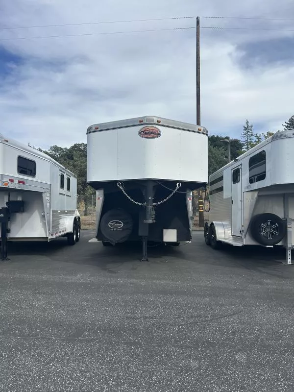 used Horse Trailers Sundowner Trailers  for sale, in Auburn, CA Thumbnail 8