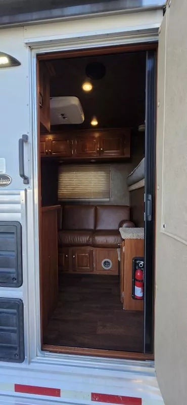 used Horse Trailers Sundowner Trailers  for sale, in Auburn, CA Thumbnail 11