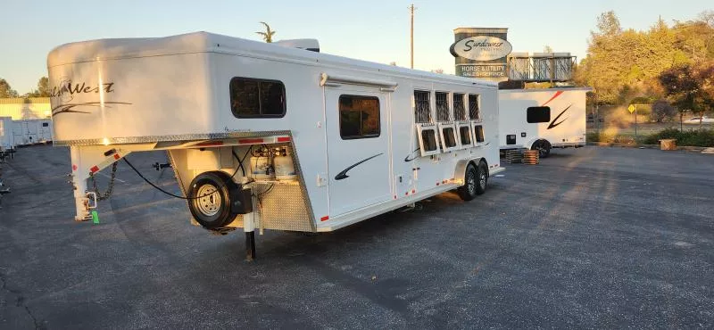 used Horse Trailers Trails West  for sale, in Auburn, CA Thumbnail 4