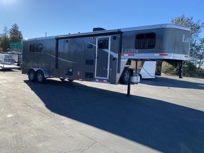 2020 Lakota 3H LQ 10' Shortwall 2020 Lakota 3H LQ 10' Shortwall
