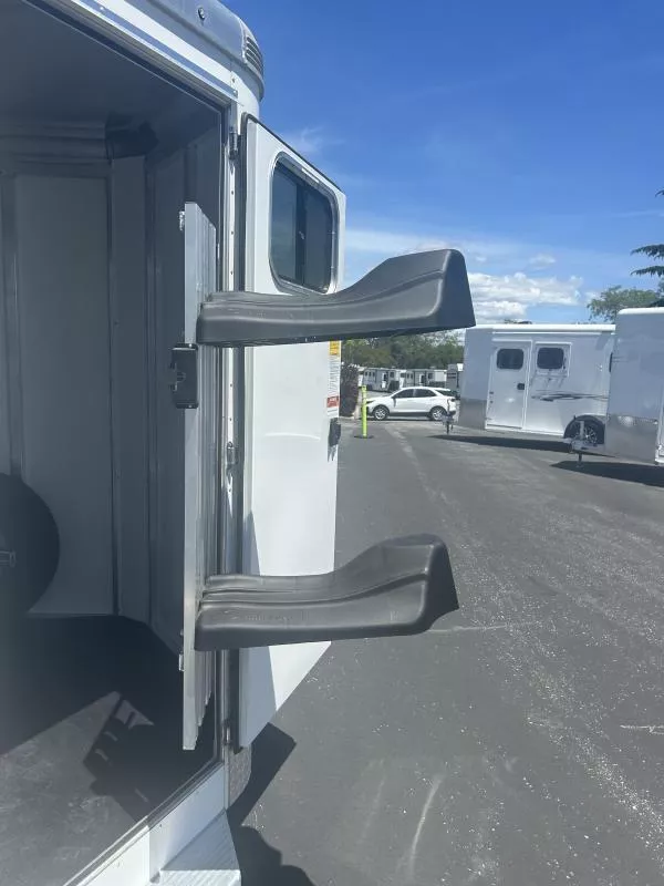 used Horse Trailers Sundowner Trailers  for sale, in Auburn, CA Thumbnail 7