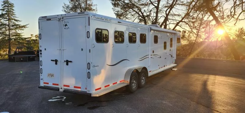 used Horse Trailers Trails West  for sale, in Auburn, CA Thumbnail 7