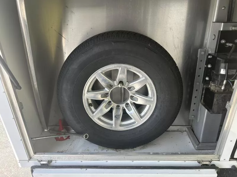 used Horse Trailers Sundowner Trailers  for sale, in Auburn, CA Thumbnail 7