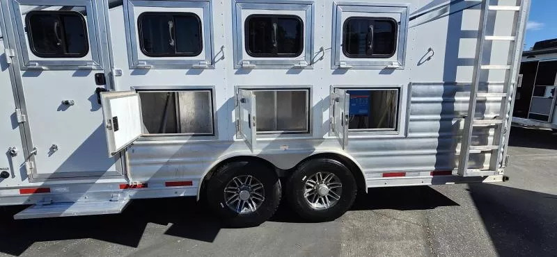 used Horse Trailers Lakota  for sale, in Auburn, CA Thumbnail 5
