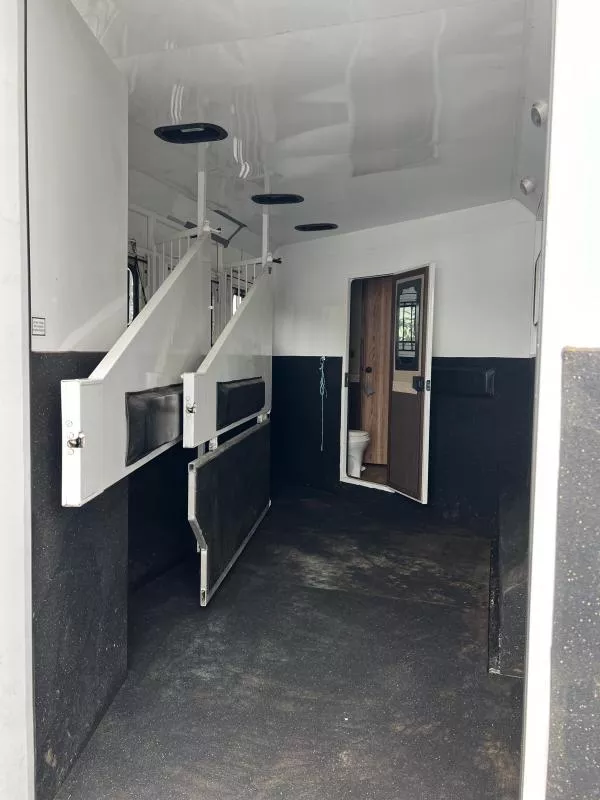 used Horse Trailers Trails West  for sale, in Auburn, CA Thumbnail 4