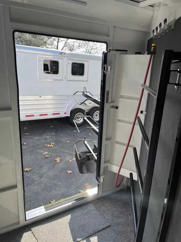 used Horse Trailers Trails West  for sale, in Auburn, CA Thumbnail 7