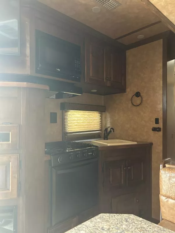 used Horse Trailers Sundowner Trailers  for sale, in Auburn, CA Thumbnail 15