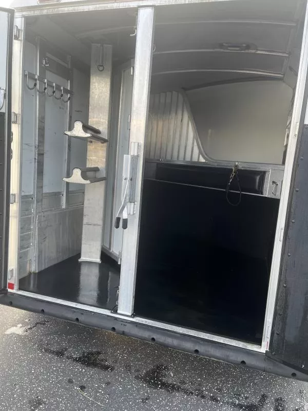 used Horse Trailers 4-Star Trailers  for sale, in Auburn, CA Thumbnail 6