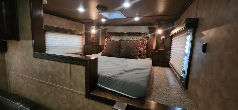 used Horse Trailers Sundowner Trailers  for sale, in Auburn, CA Thumbnail 16