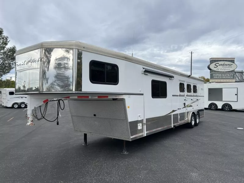 2013 Trails West LQ 3H Sierra 11x15 SO Horse Trailer