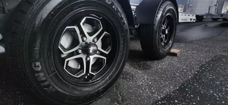 used Horse Trailers Futura Trailers  for sale, in Auburn, CA Thumbnail 6