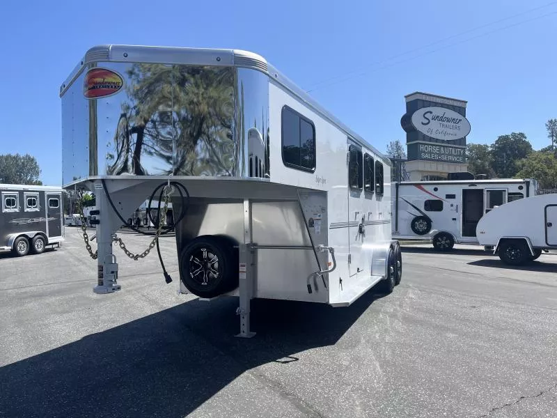 2026 Sundowner Trailers GN 3H Super Sport Horse Trailer