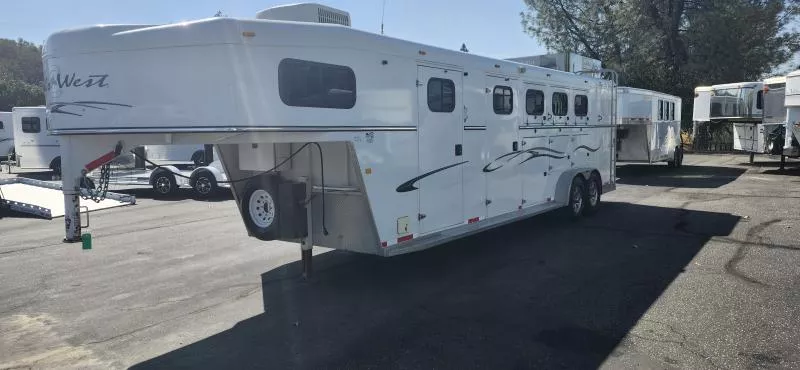 2008 Trails West GN 3H Sierra Horse Trailer