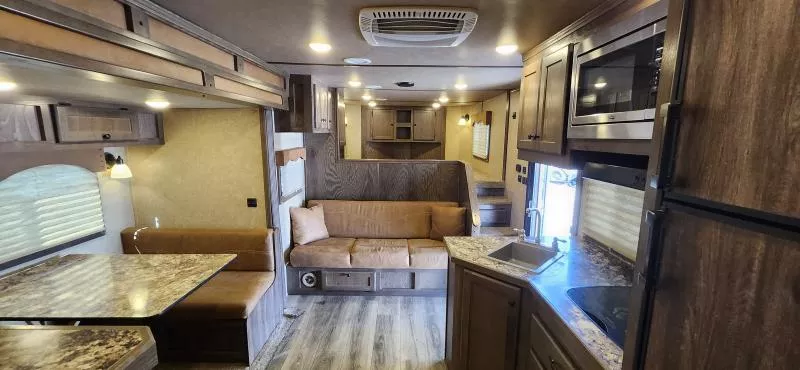 used Horse Trailers Lakota  for sale, in Auburn, CA Thumbnail 13