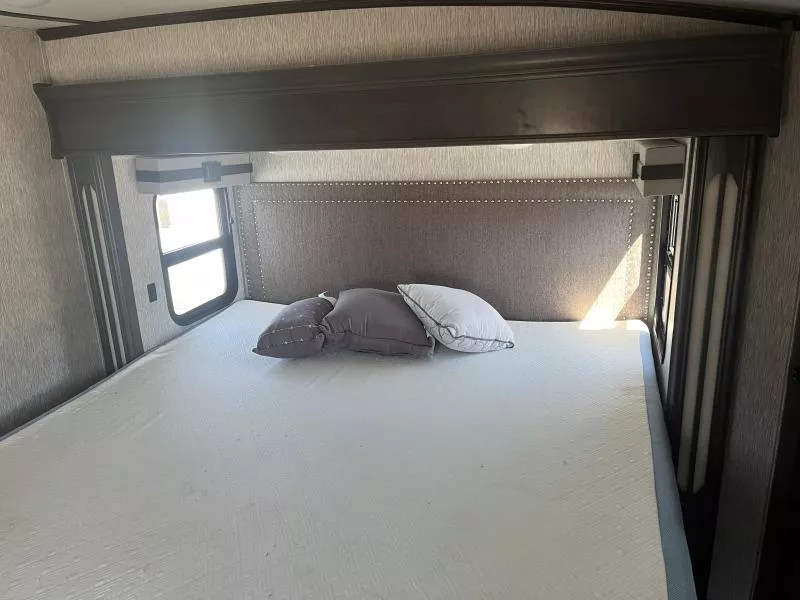 used Horse Trailers Dutchmen RV  for sale, in Auburn, CA Thumbnail 13