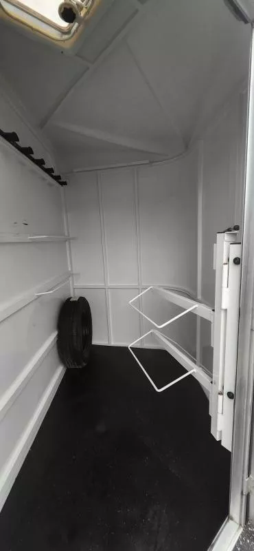 used Horse Trailers Thuro-Bilt  for sale, in Auburn, CA Thumbnail 13