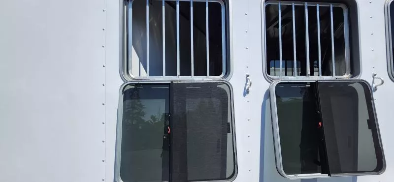 used Horse Trailers Exiss Trailers  for sale, in Auburn, CA Thumbnail 10