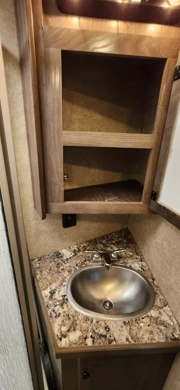 used Horse Trailers Lakota  for sale, in Auburn, CA Thumbnail 21