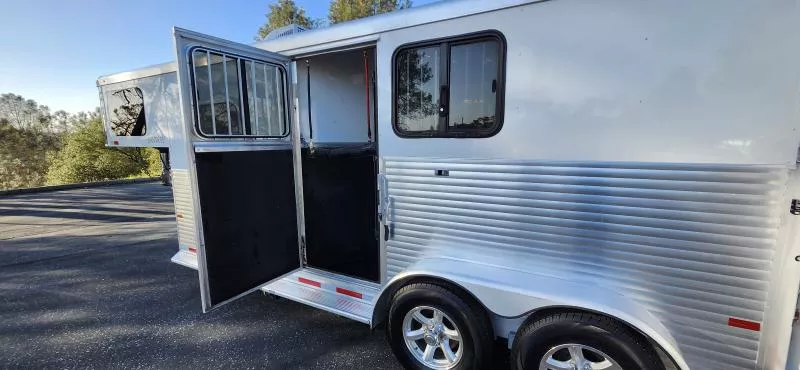 used Horse Trailers Sundowner Trailers  for sale, in Auburn, CA Thumbnail 9