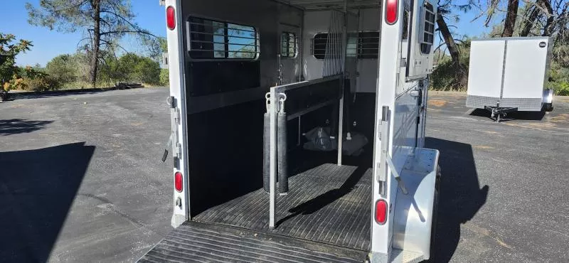 used Horse Trailers Turnbow Trailers  for sale, in Auburn, CA Thumbnail 7