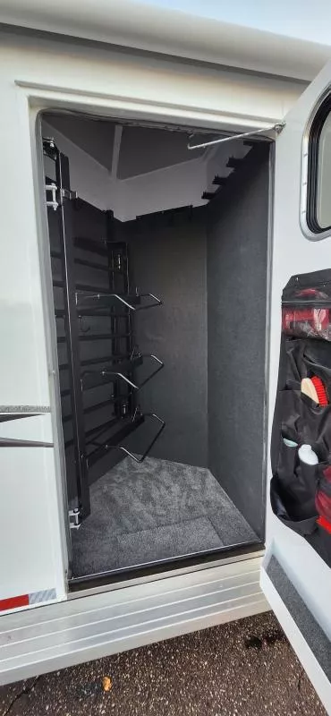 used Horse Trailers Trails West  for sale, in Auburn, CA Thumbnail 19