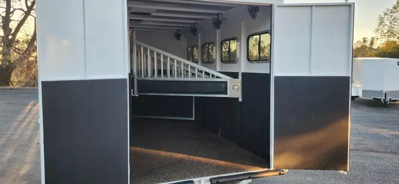 used Horse Trailers Trails West  for sale, in Auburn, CA Thumbnail 9