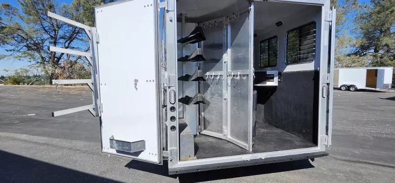 used Horse Trailers Lakota  for sale, in Auburn, CA Thumbnail 9