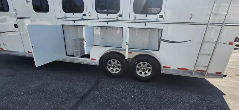 used Horse Trailers Trails West  for sale, in Auburn, CA Thumbnail 6