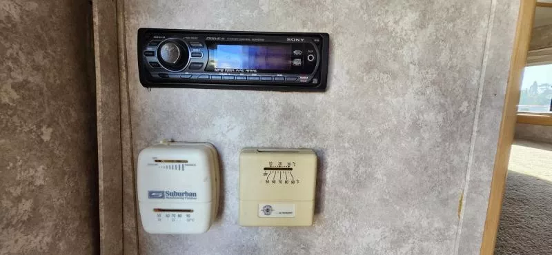 used Horse Trailers Cimarron Trailers  for sale, in Auburn, CA Thumbnail 22