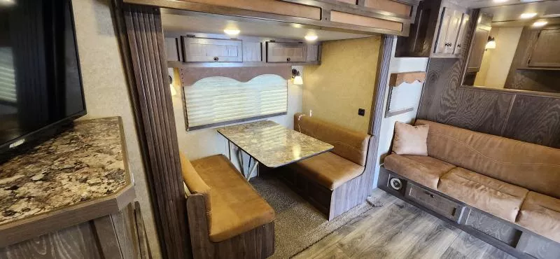 used Horse Trailers Lakota  for sale, in Auburn, CA Thumbnail 14