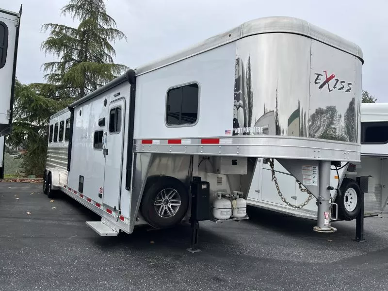 2020 Exiss Trailers LQ 4H Escape 7410 Horse Trailer