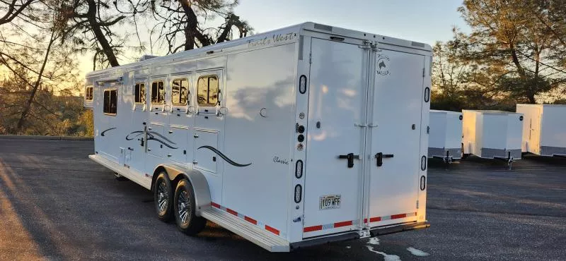 used Horse Trailers Trails West  for sale, in Auburn, CA Thumbnail 6