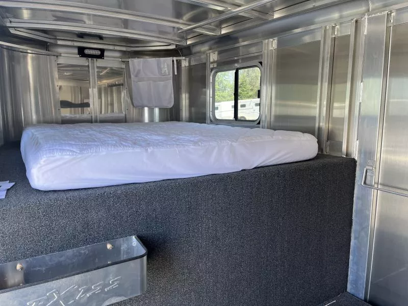 used Horse Trailers Exiss Trailers  for sale, in Auburn, CA Thumbnail 8