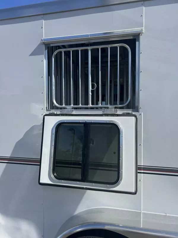 new Horse Trailers Sundowner Trailers  for sale, in Auburn, CA Thumbnail 4
