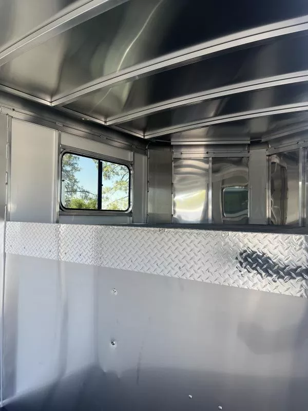 new Horse Trailers Sundowner Trailers  for sale, in Auburn, CA Thumbnail 8