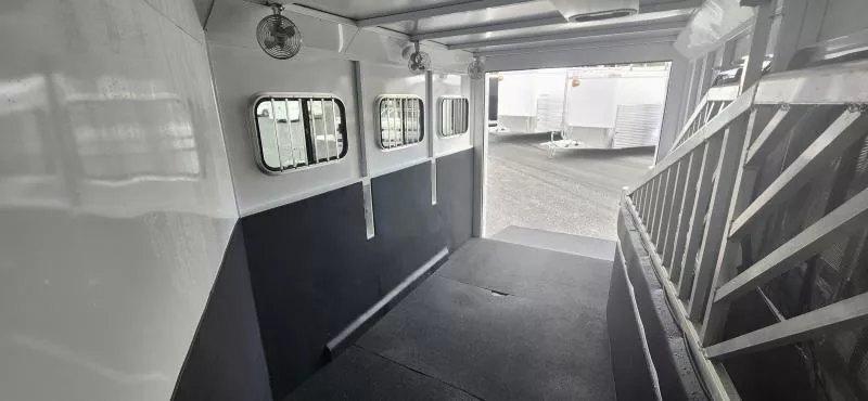 used Horse Trailers Trails West  for sale, in Auburn, CA Thumbnail 9